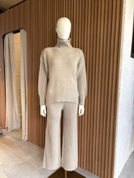 Stone knitwear set