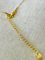 Halo pearl on gold thread choker