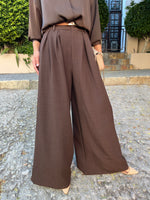 Choc wide leg pant with dart detail