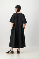Front pocket art dress